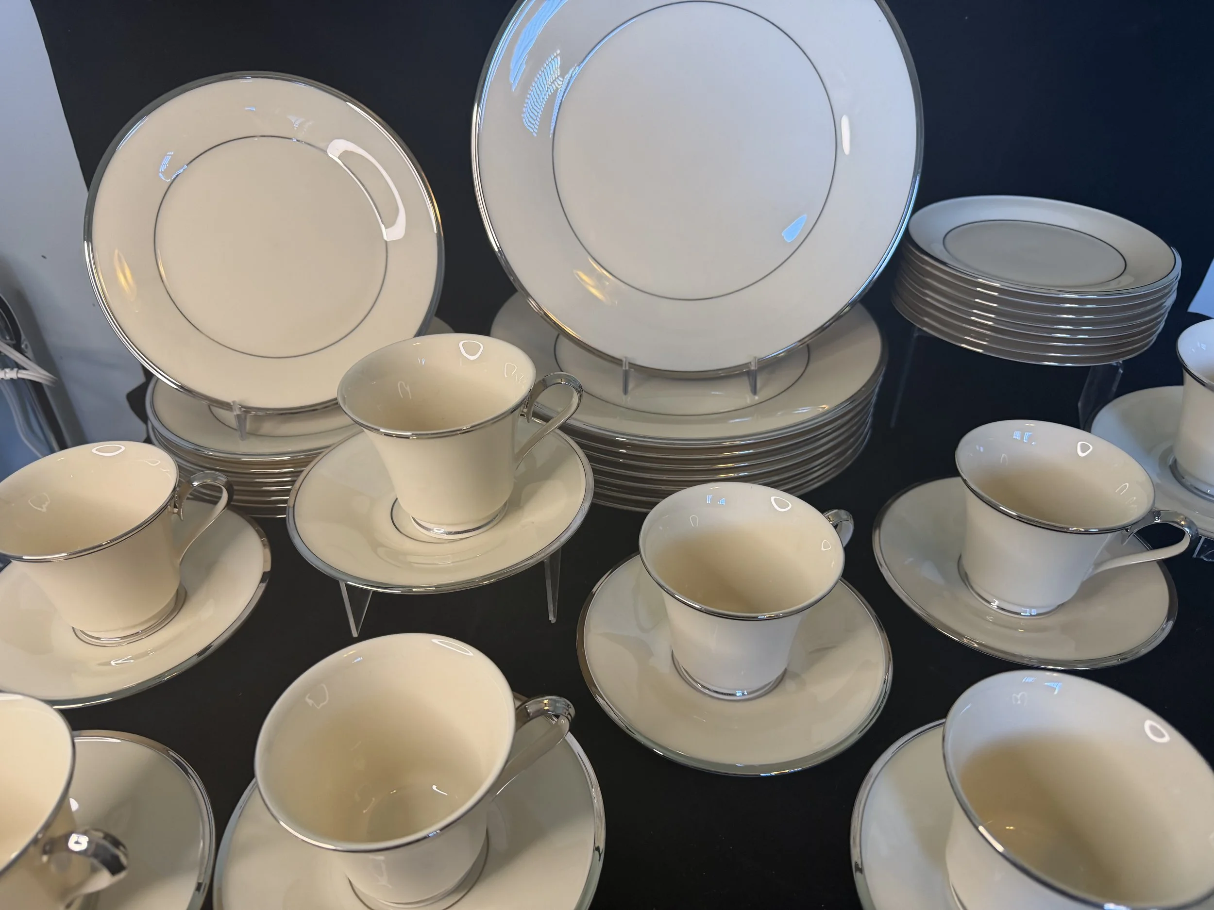 Elegant fine china sets | Lenox, Wedgwood, Spode and more — Fine
